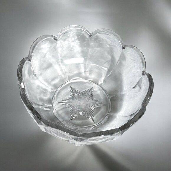 Antique JEFFERSON Krystol 8” diameter Scalloped Glass Serving Bowl - Picture 3 of 10